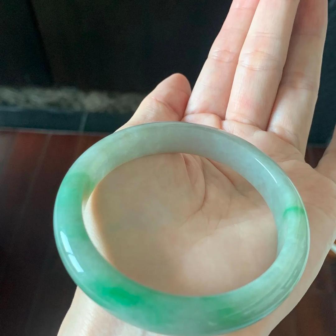 裕田翡翠手镯甄选