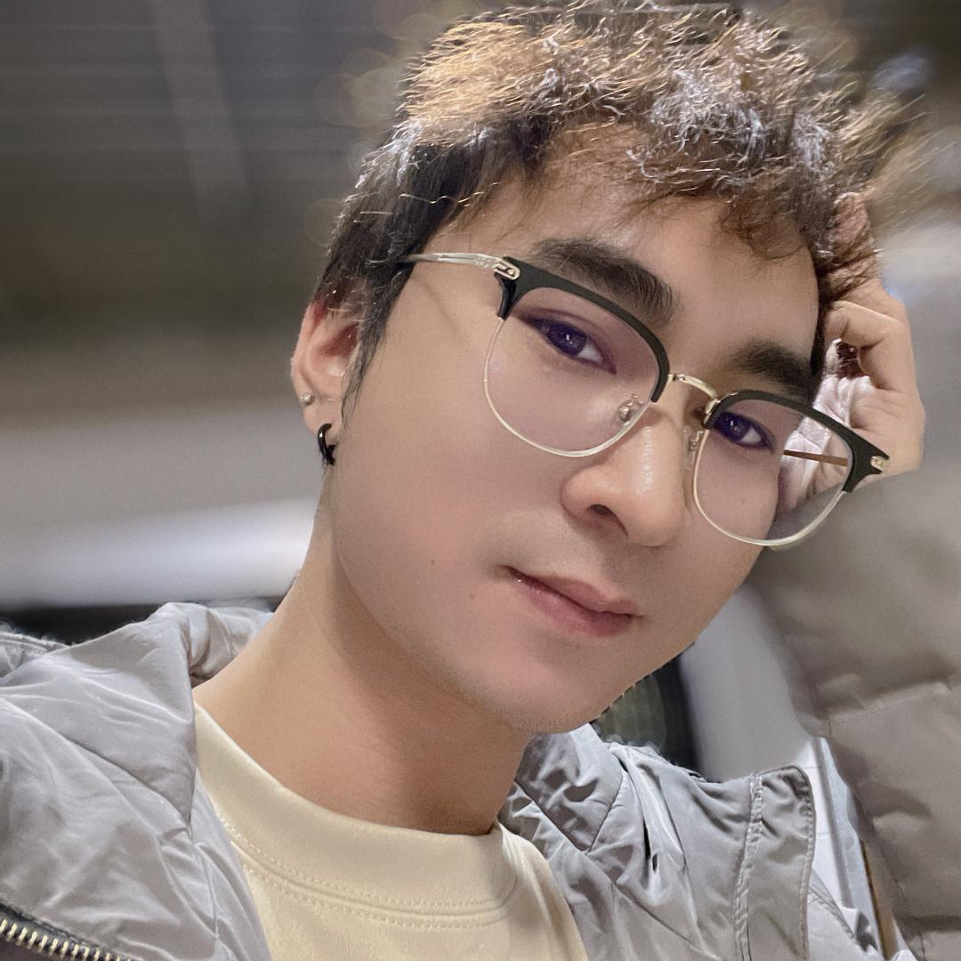 林嗯哼  🎙