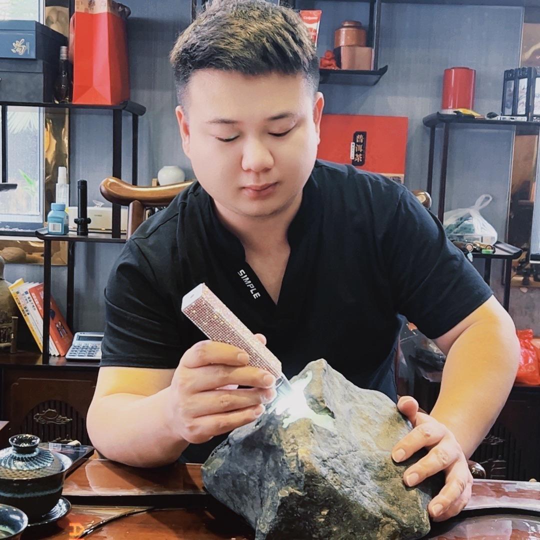 文哥识翠