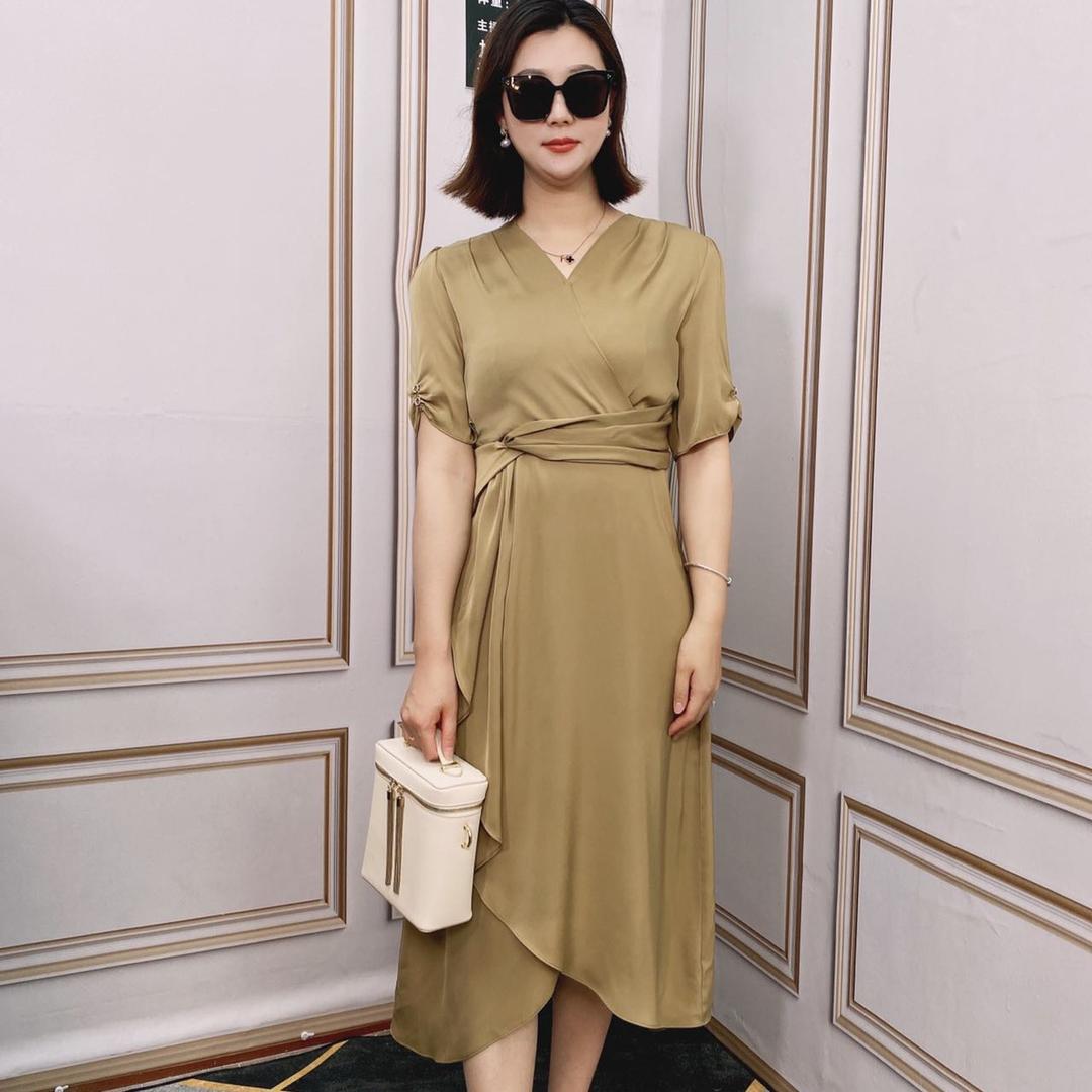 禾嘉丽HEJIALI杭州江干新依时派服饰有限公司女装专卖店