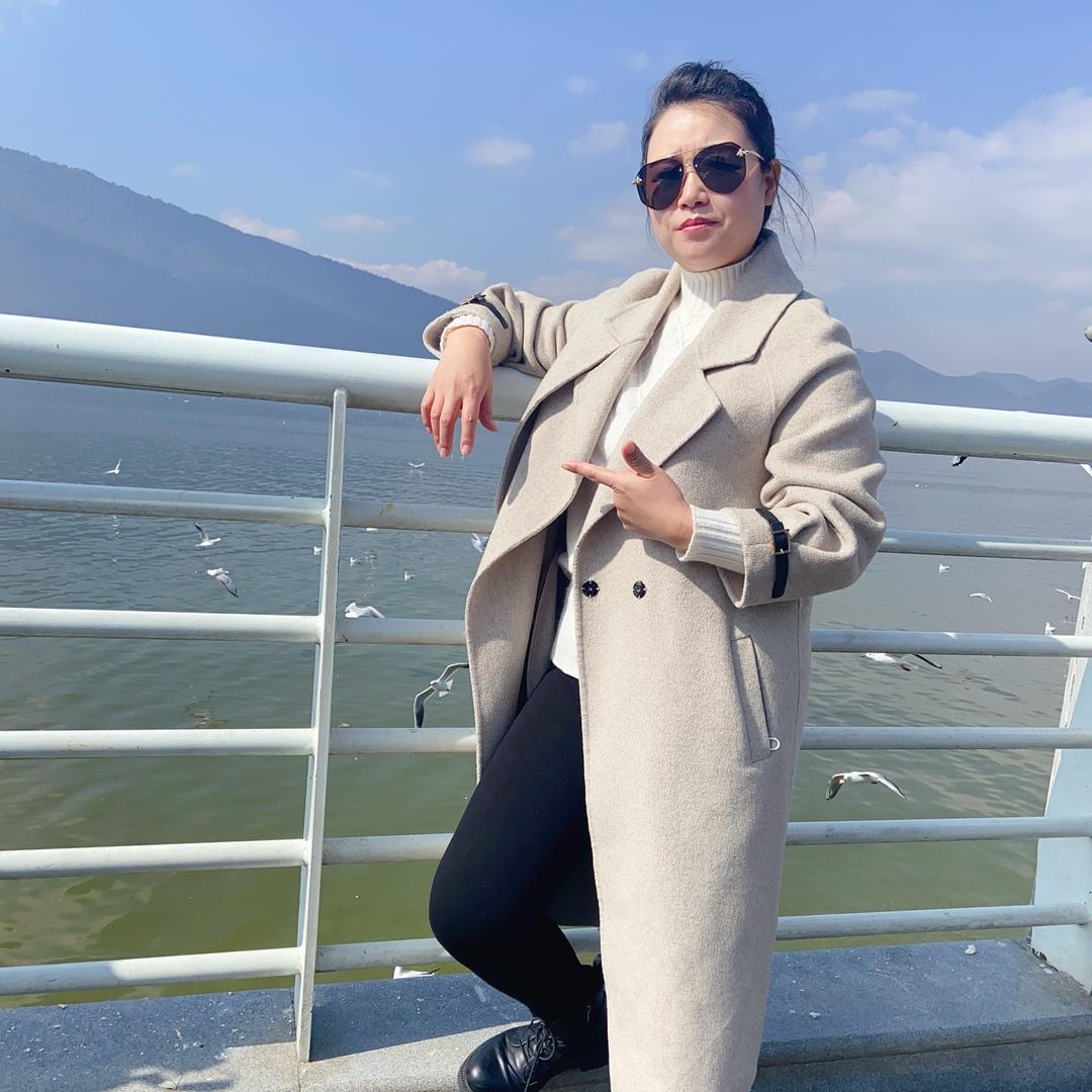 旅游达人杨小雨