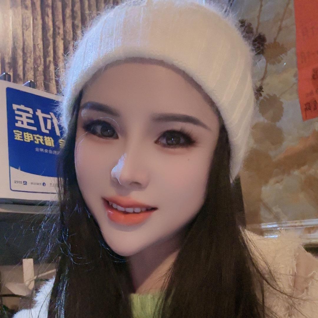英@子