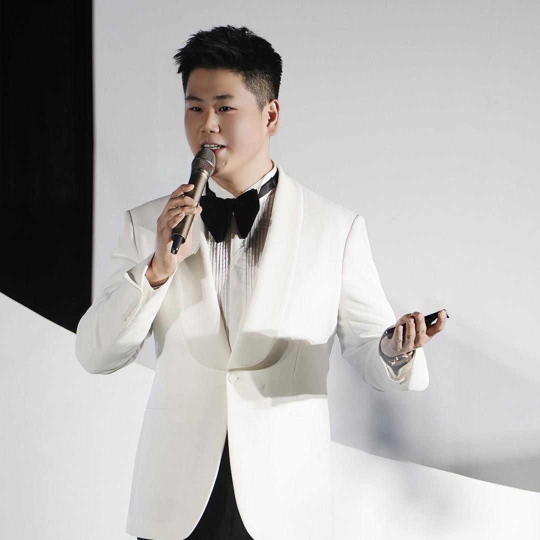 成都「留声主持团」 王鹏