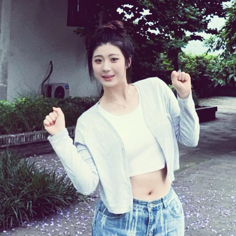 锋利的下颌线请长我脸上