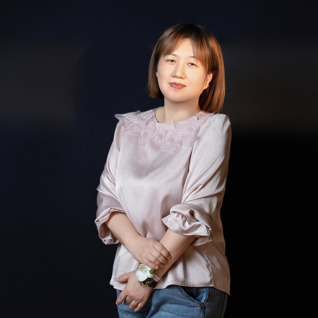 山丹丹开花，红艳艳