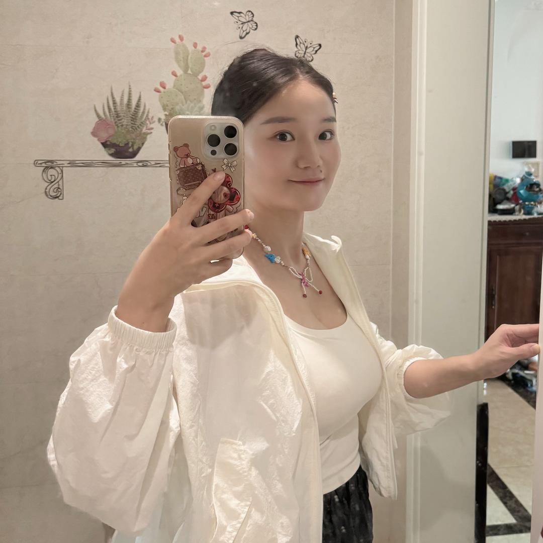臭美妞😝
