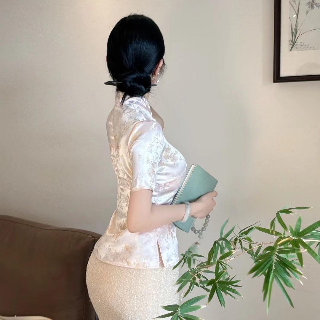 蔓曼