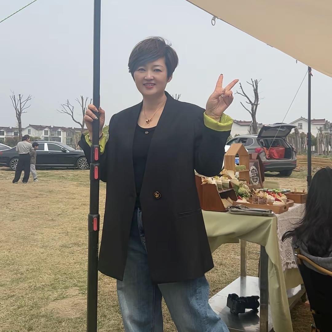 红芬服饰小号