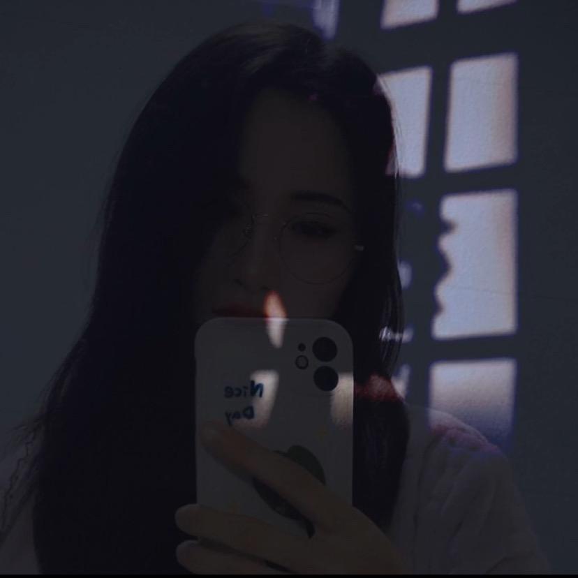 莹（髌骨骨折恢复中）