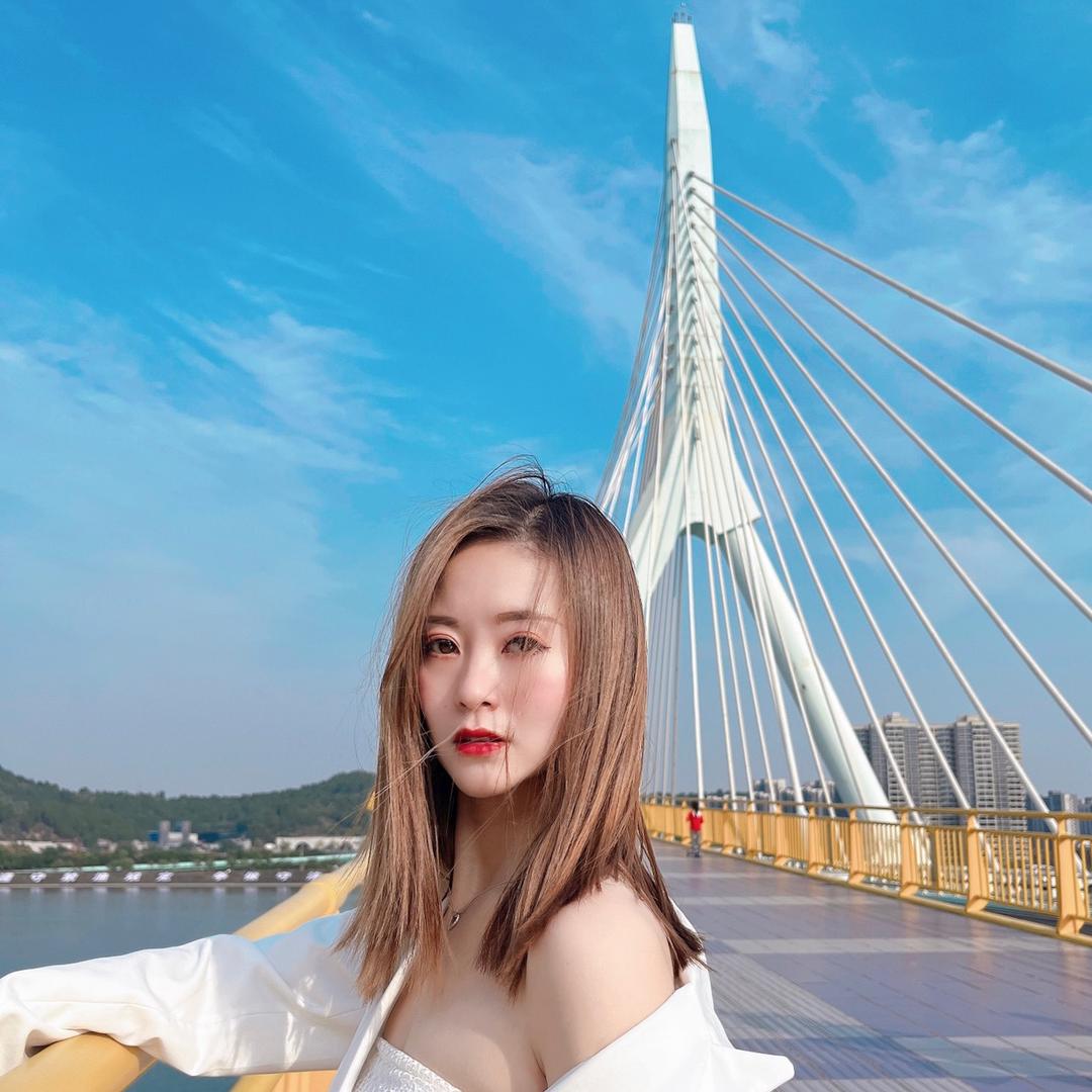 舞蹈媄俪