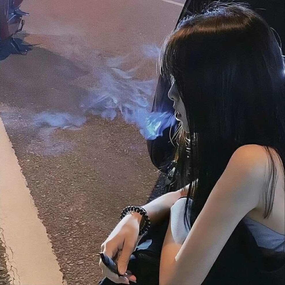 眨眼的衣一