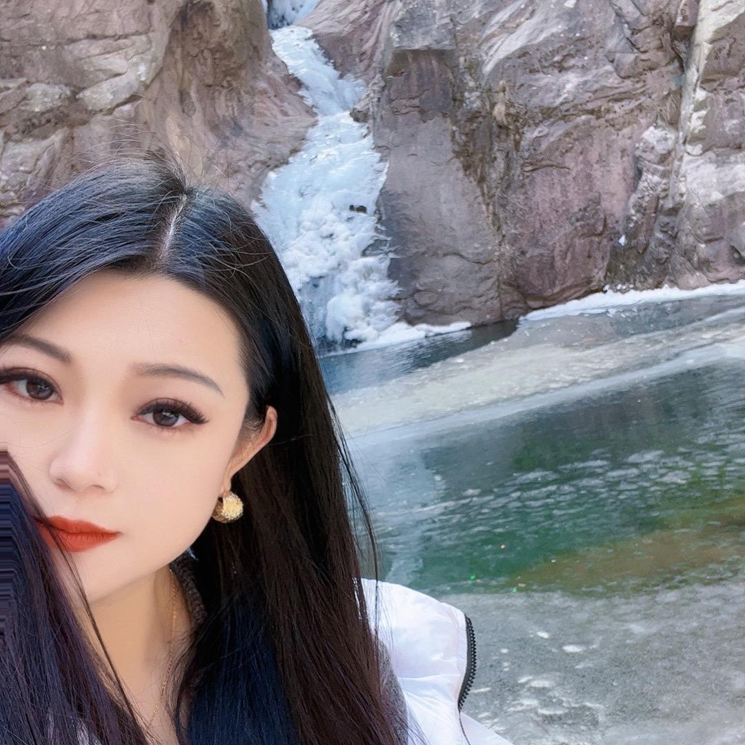 温泉购物广场超市
