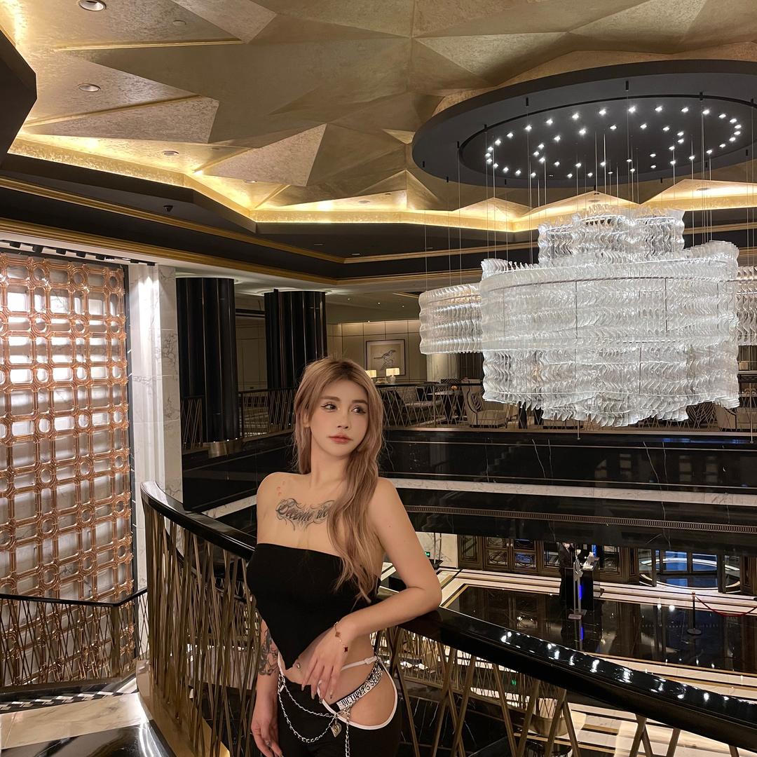 糕冷小焱