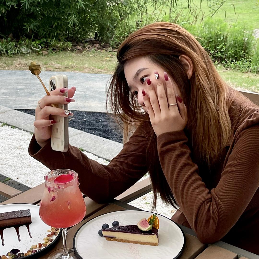 吱爱吃（商贸商行）