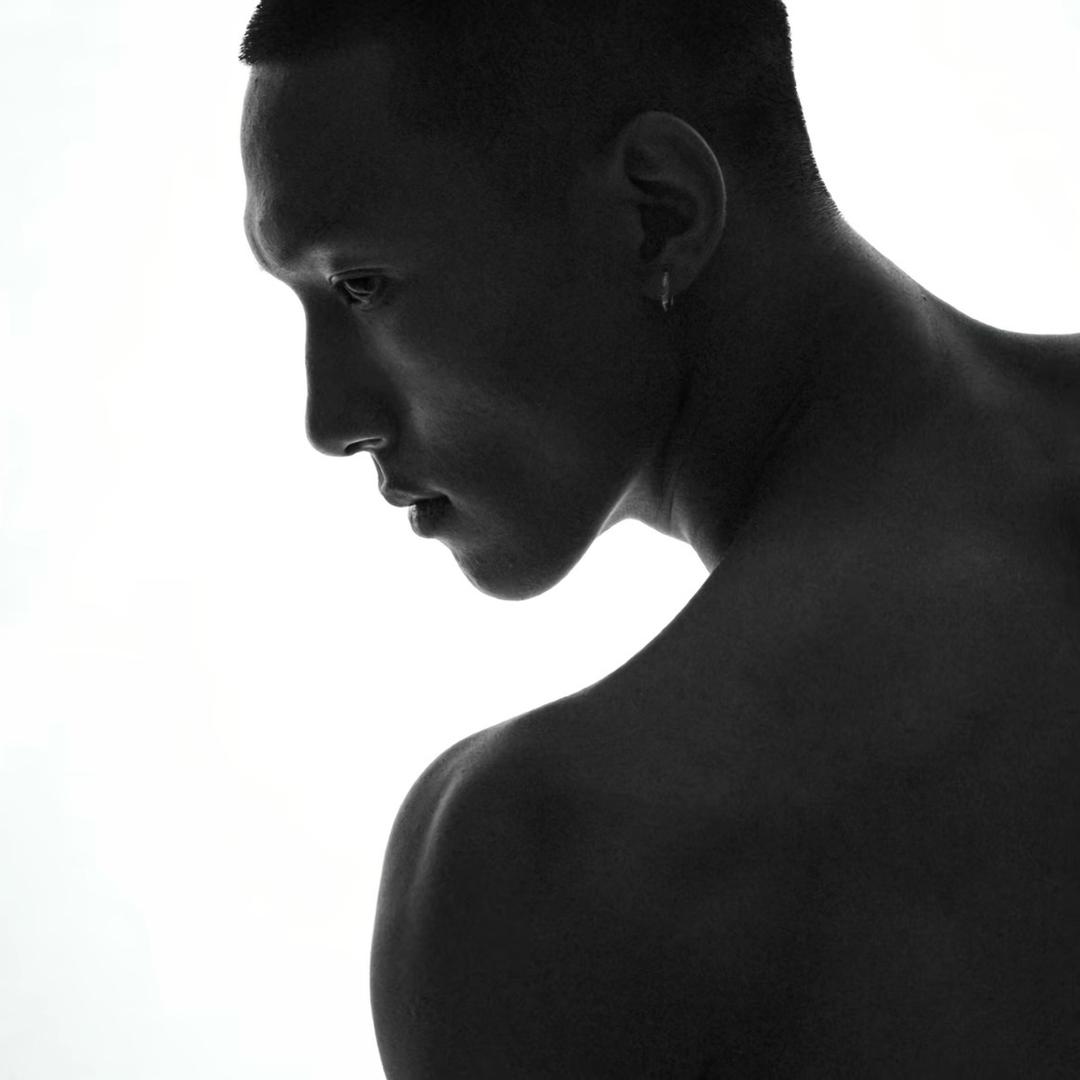 深蹲把地球踩扁