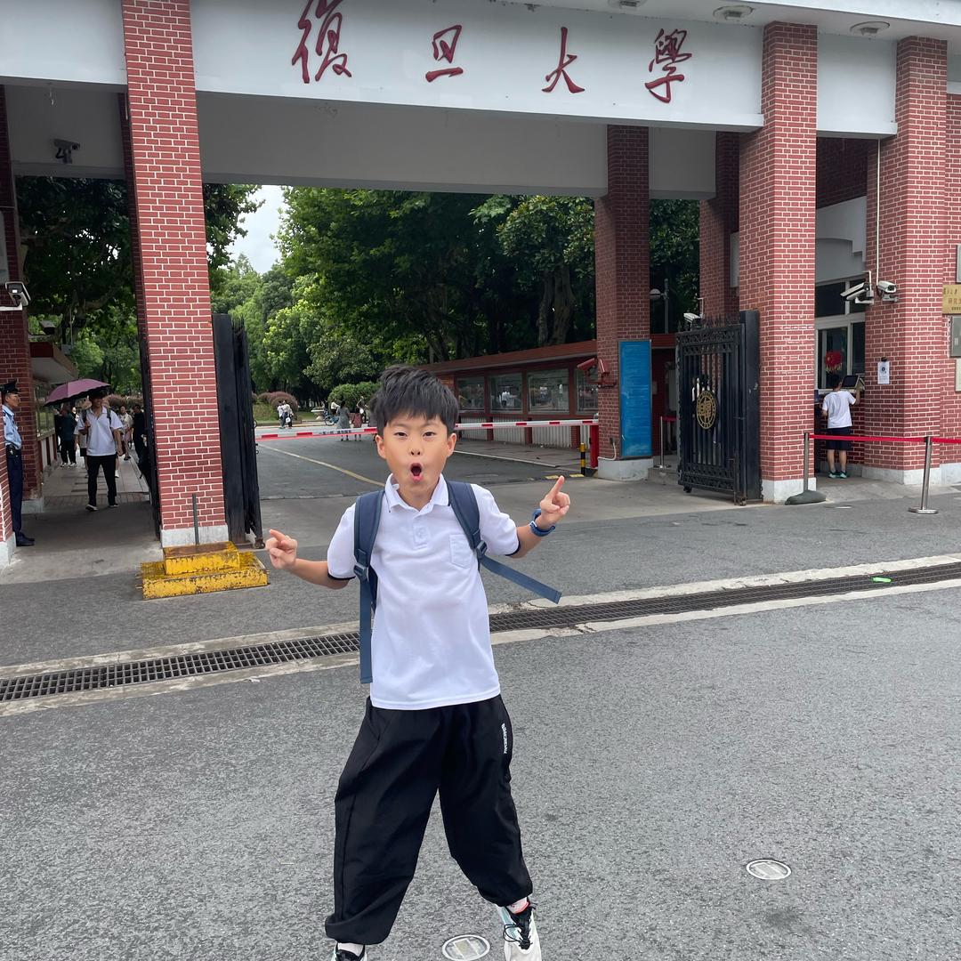 爱动脑的小泽哥