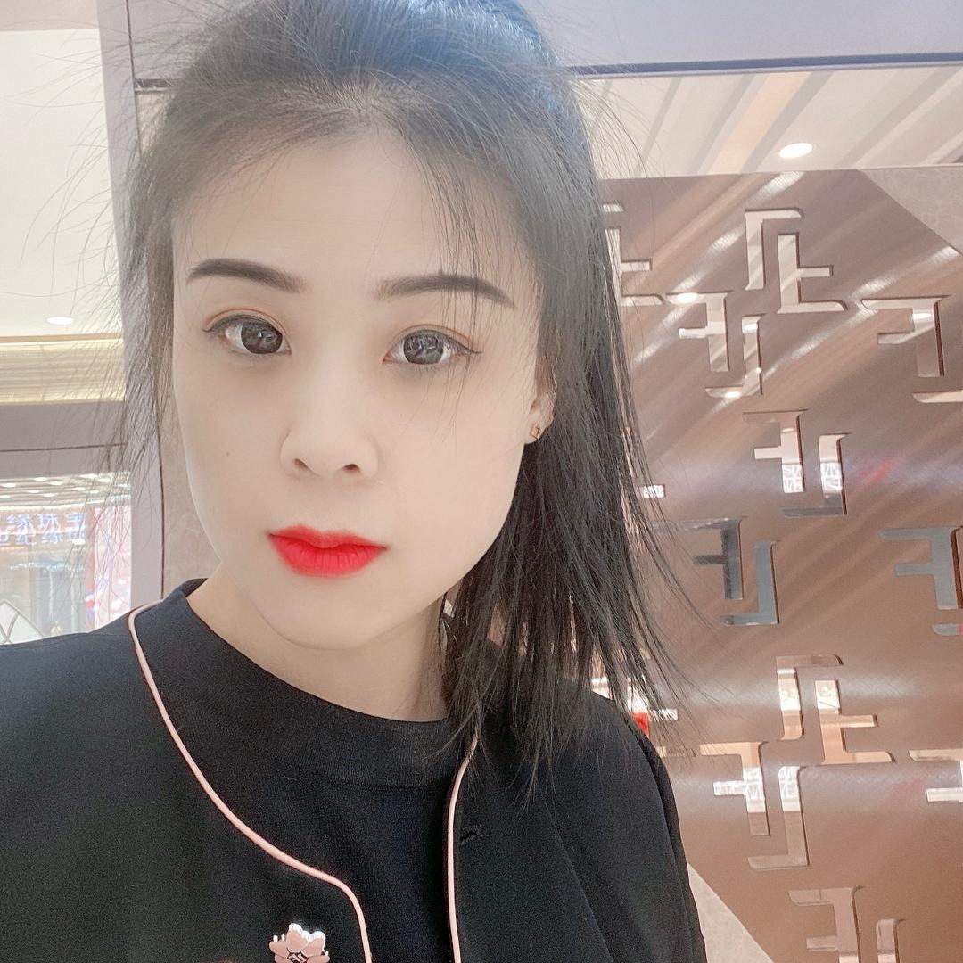 银座六福珠宝敏敏