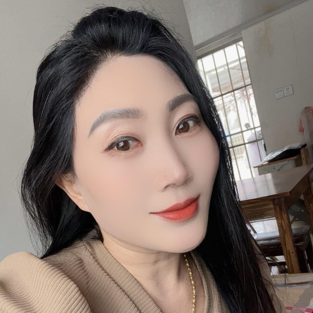 贵阳外墙艺术漆小姐姐