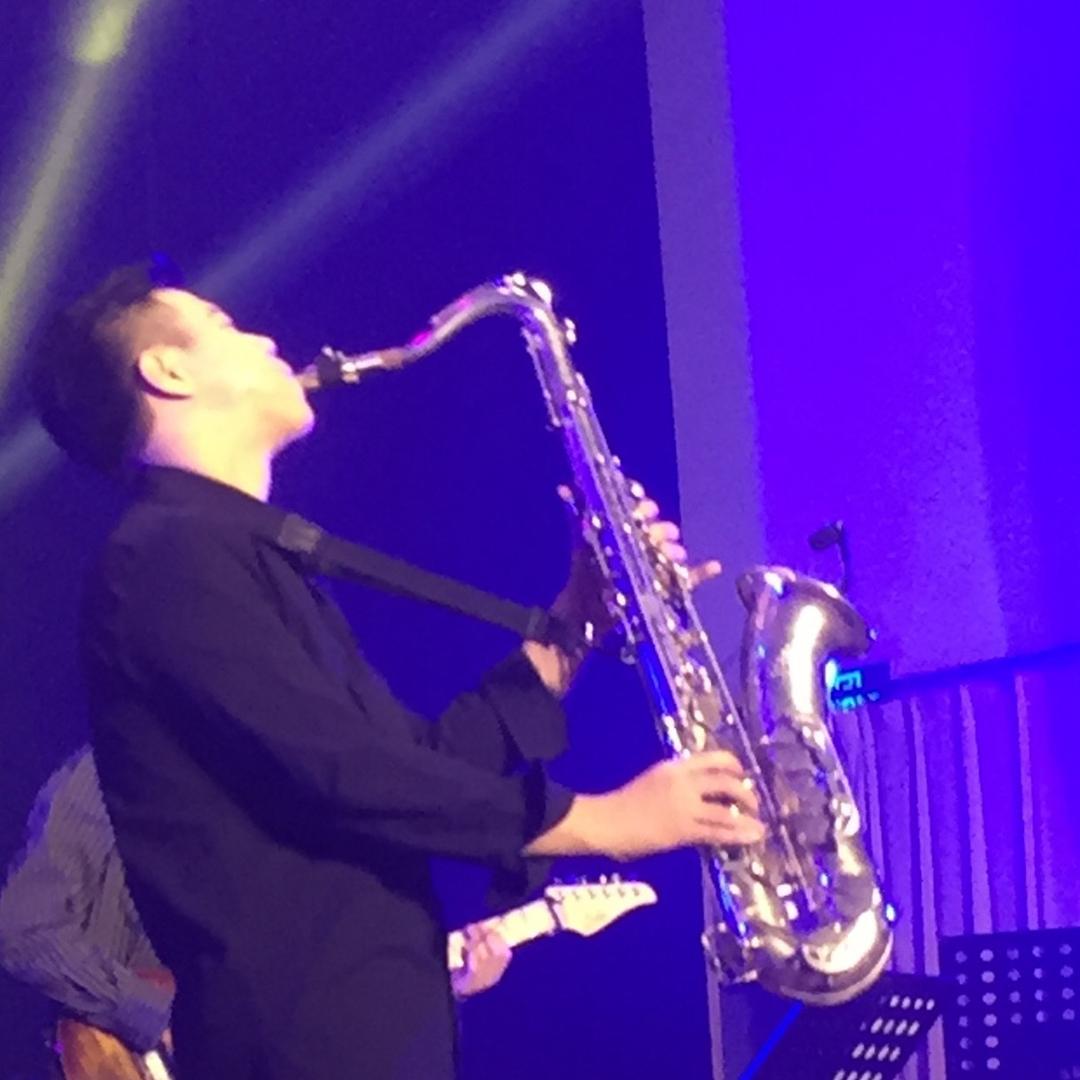 萨克斯🎷臣臣