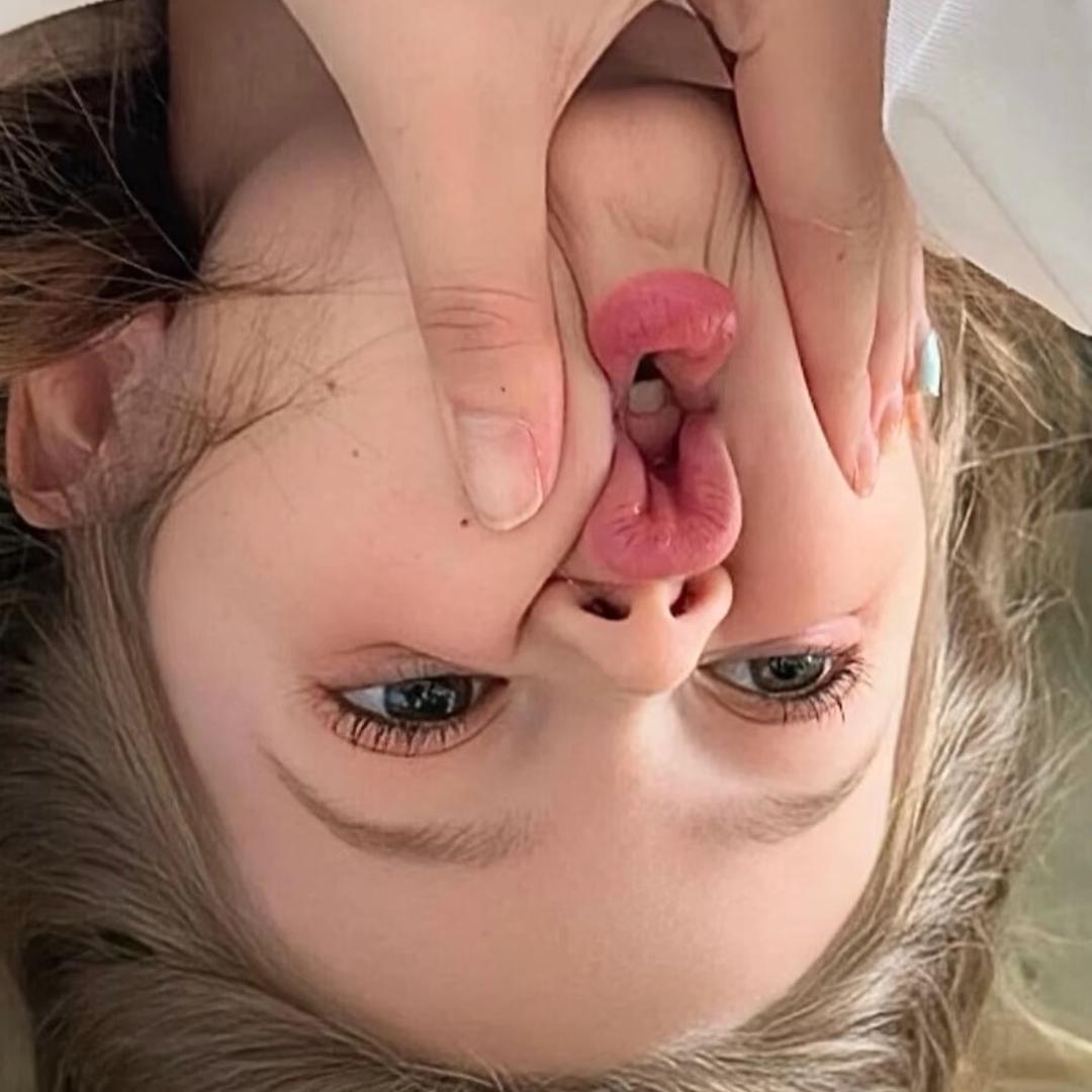妍姨.