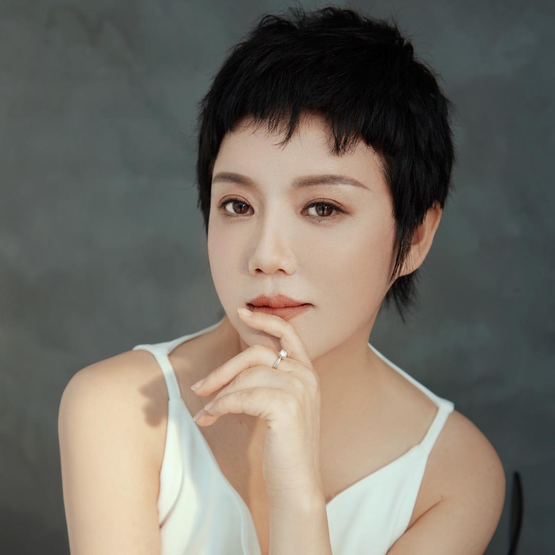 红馆倾城服装