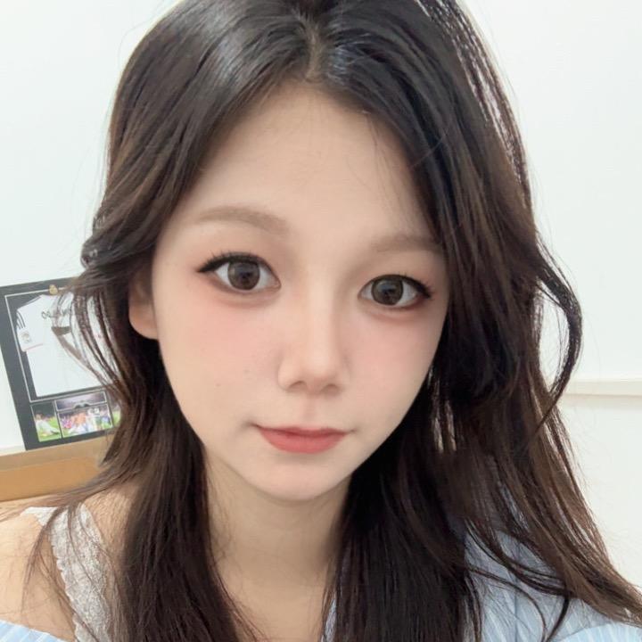 小彩同学