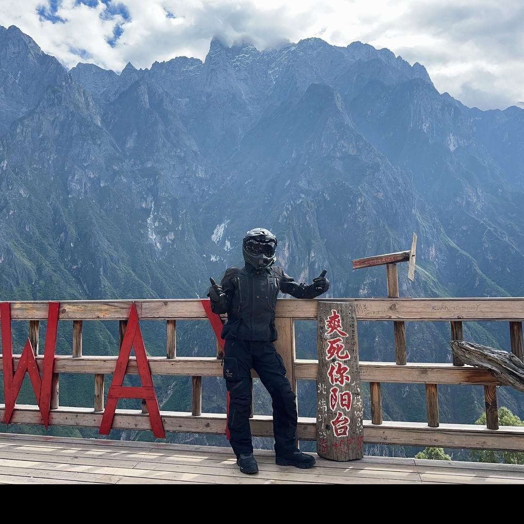 就是小鑫！🏍️