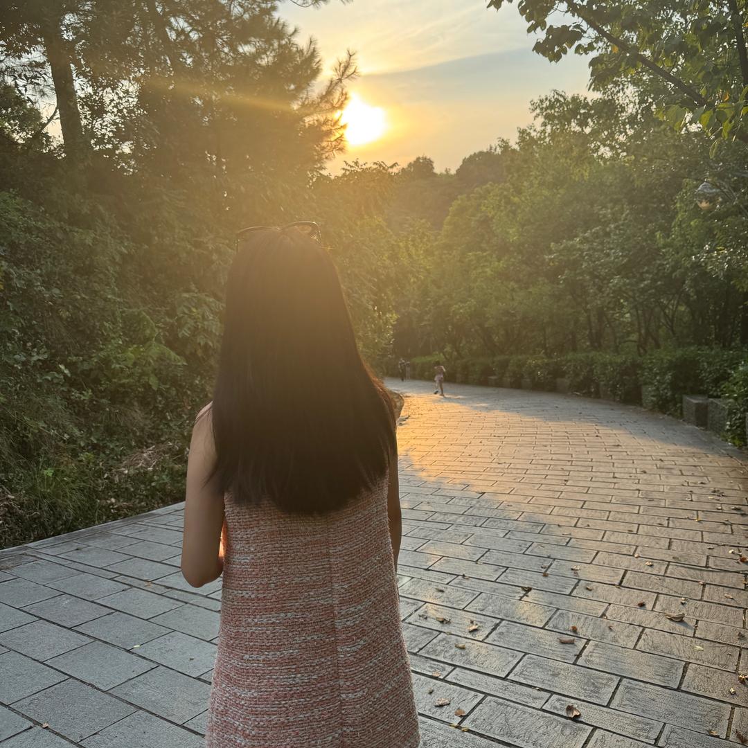 小袁啊。