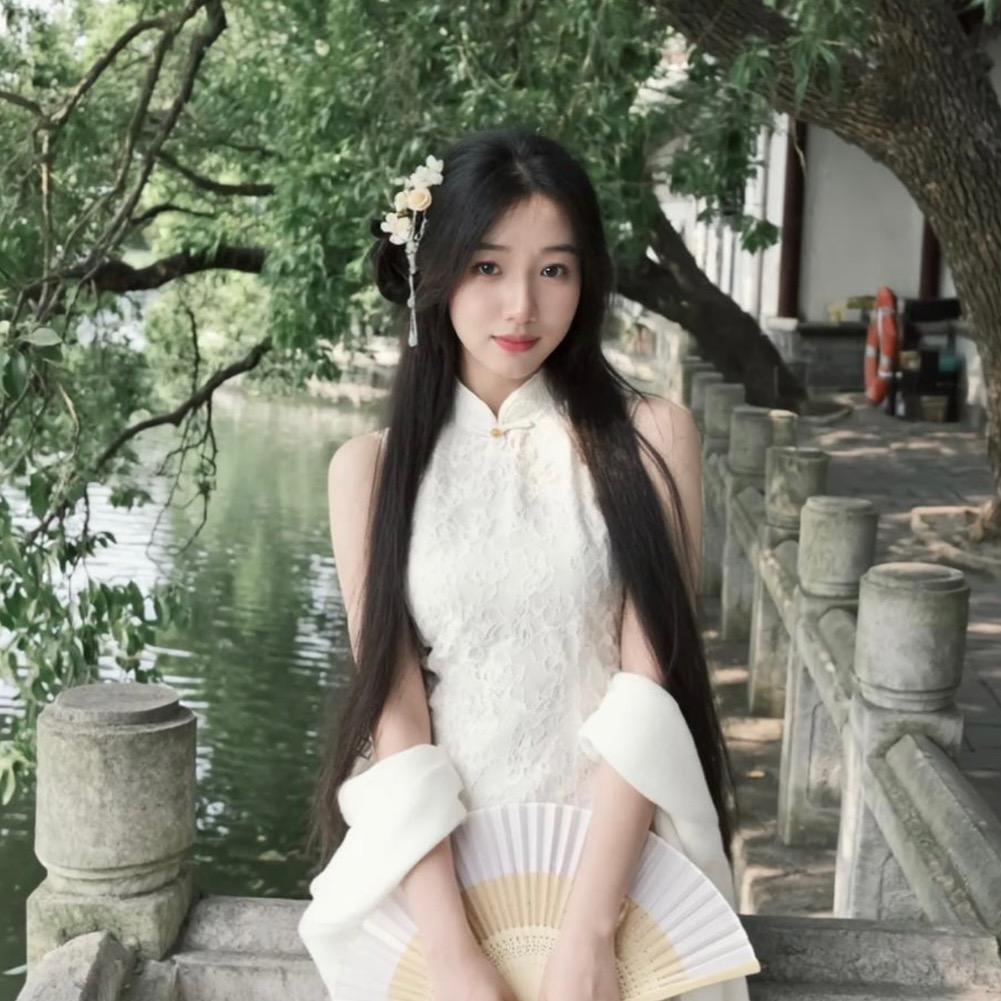 楚楚✨