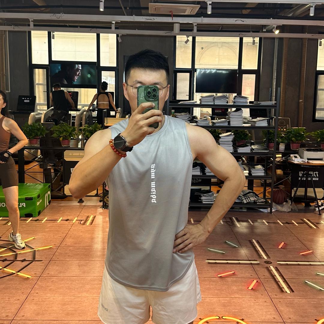 俊吉运动健身