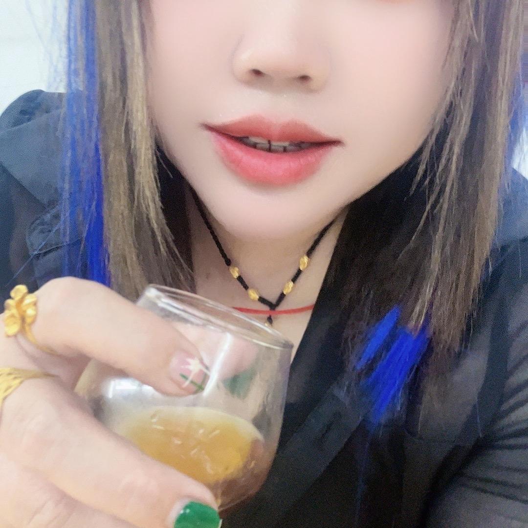 ♥(｡￫v￩｡)♥爱你