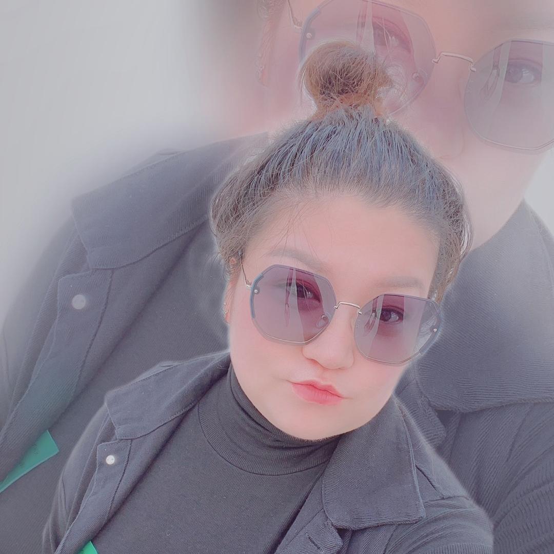 海蓝休闲女装店