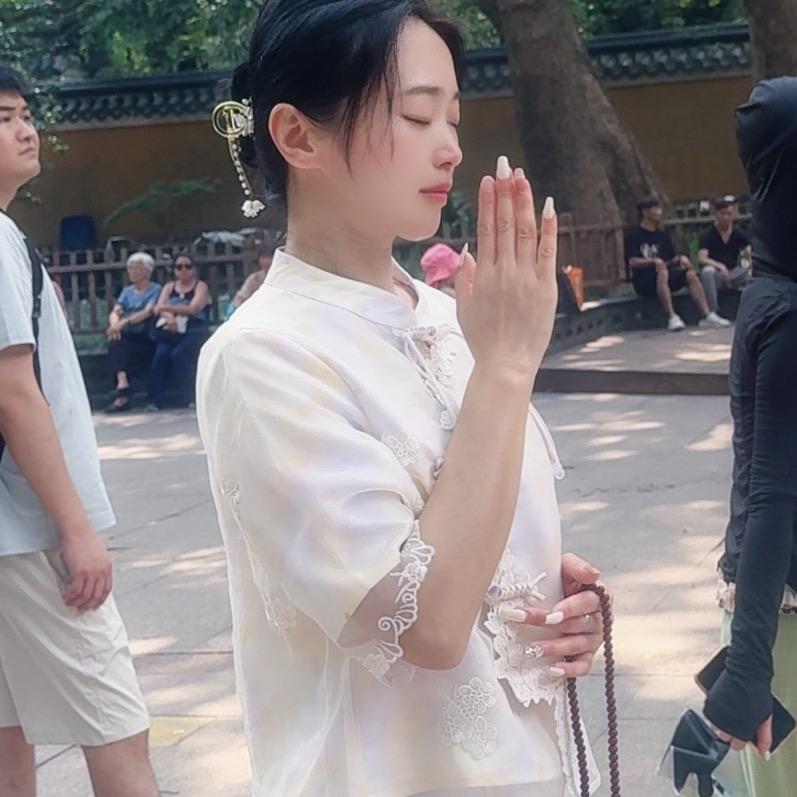 微儿卍