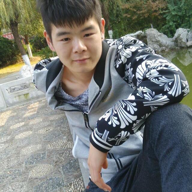 农村养鸡人