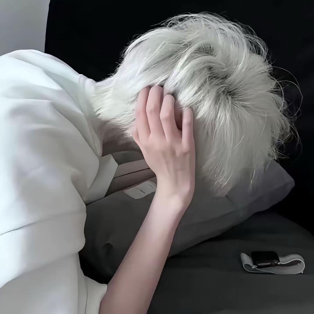 小小怪下士士