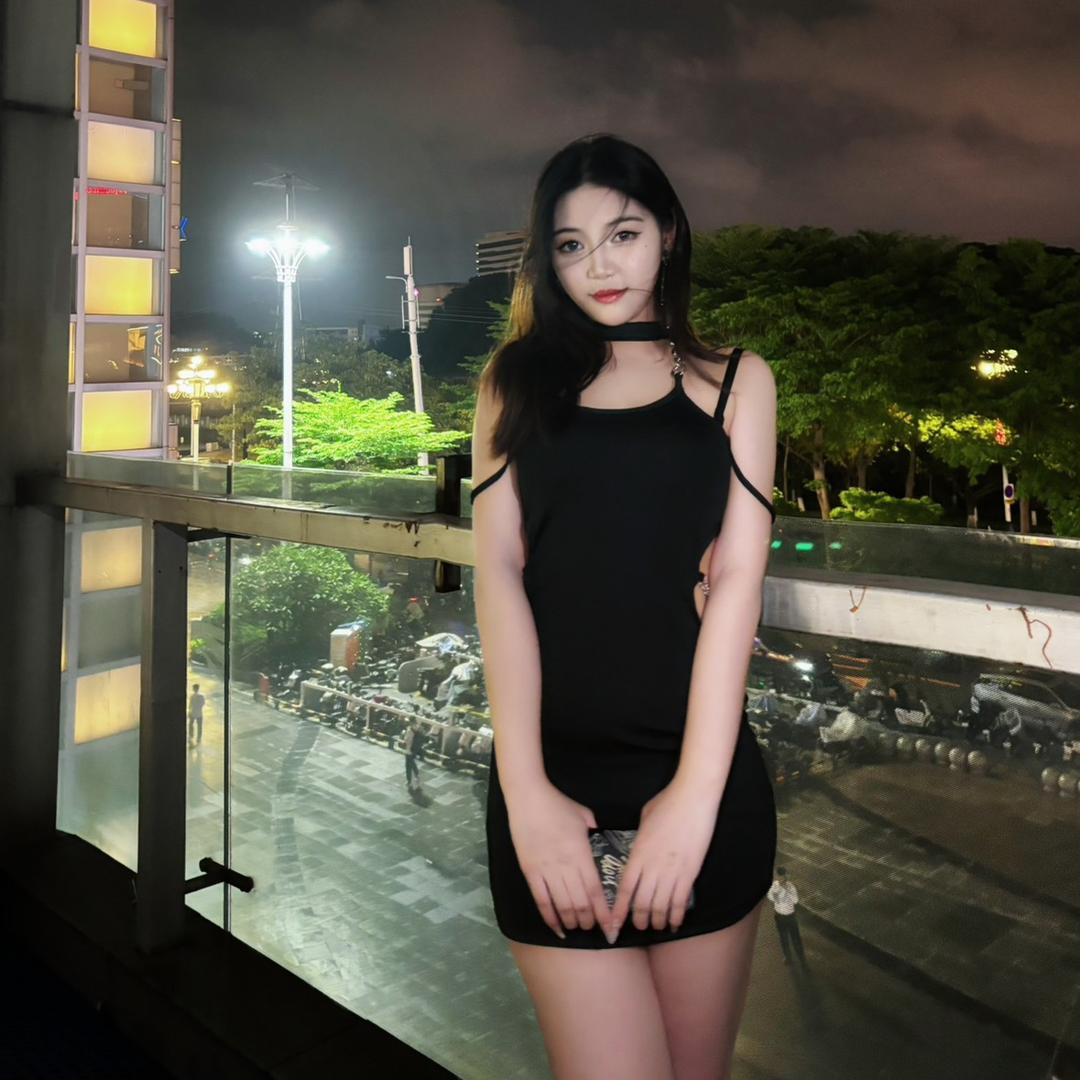 居
