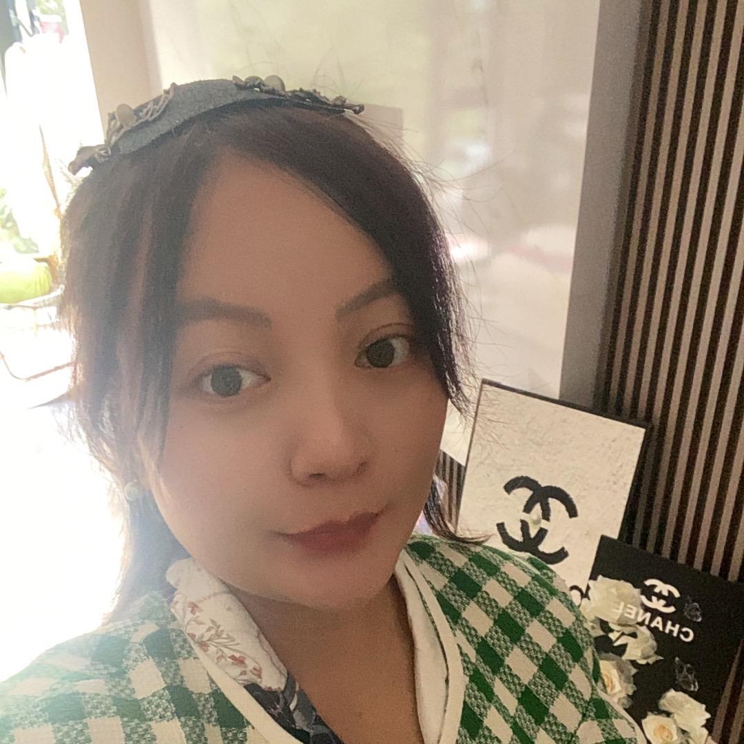 小奶禾呀