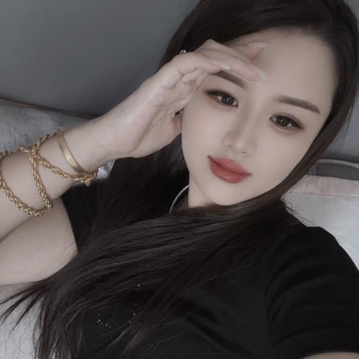 快乐的小坑货