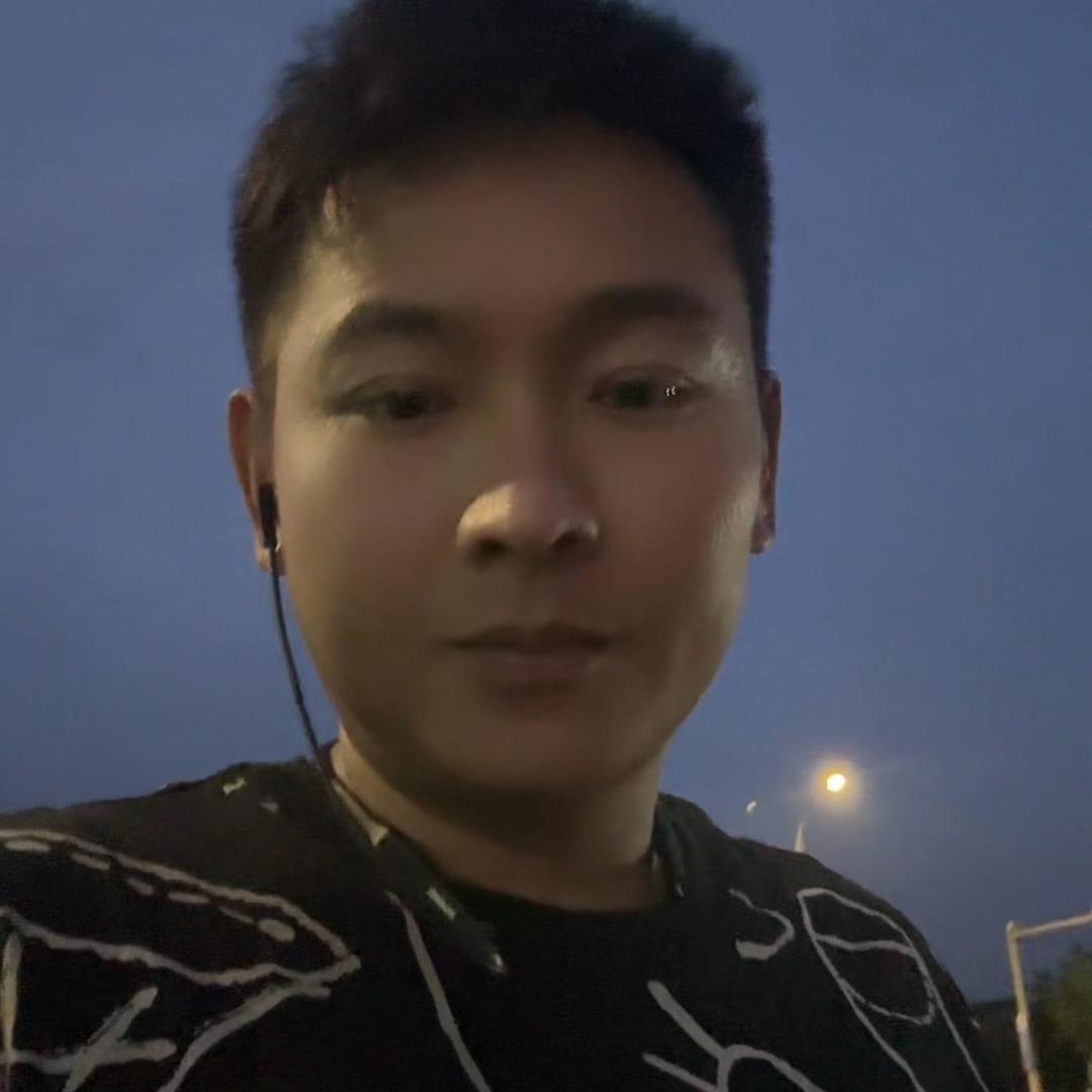 皖C  开货车的小邹