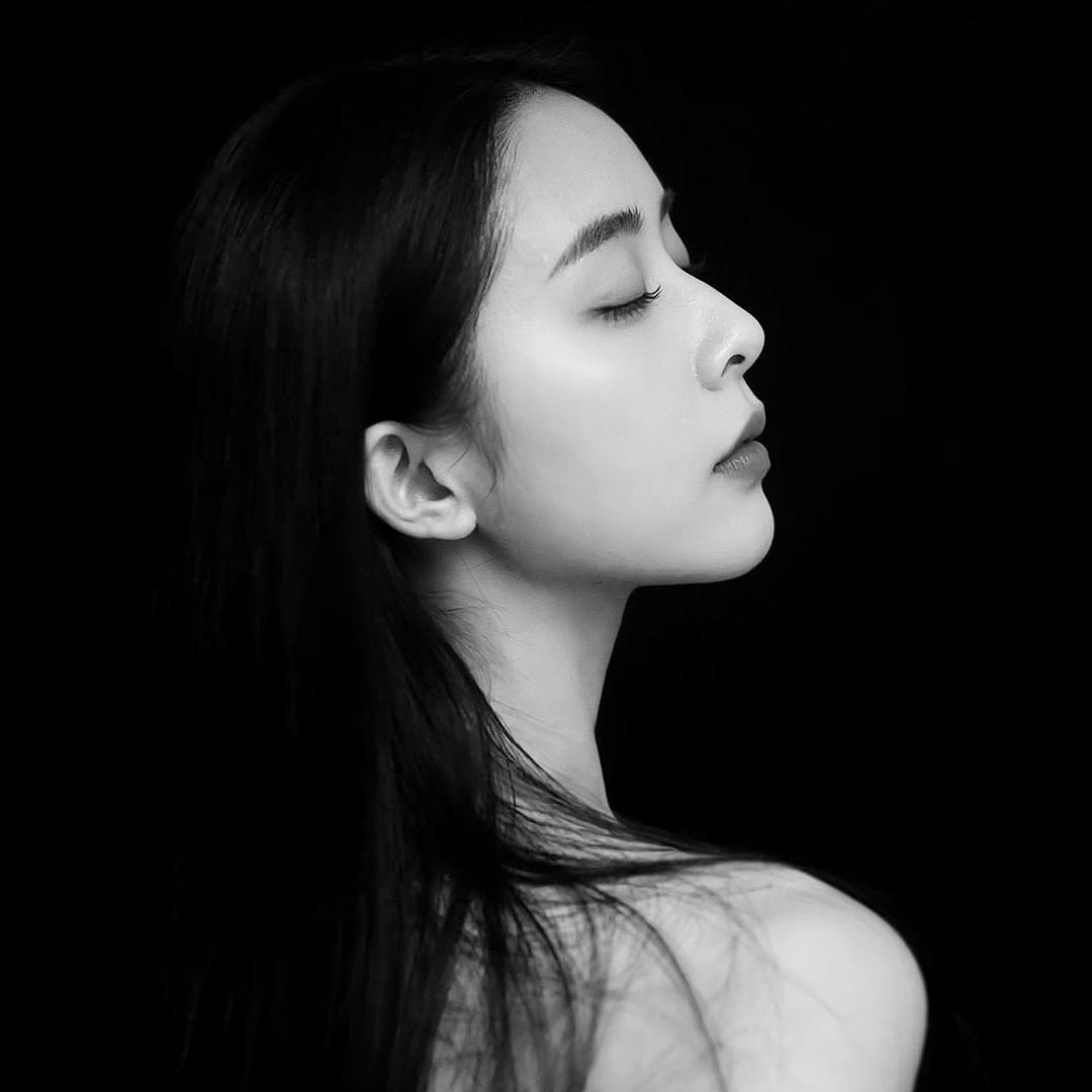 离离原上草