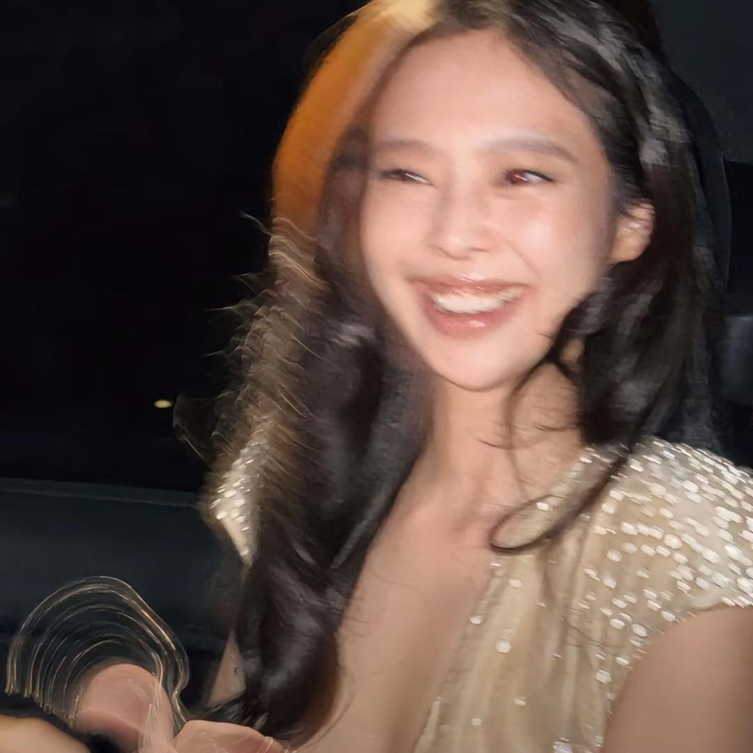 纯情蟑螂🪳