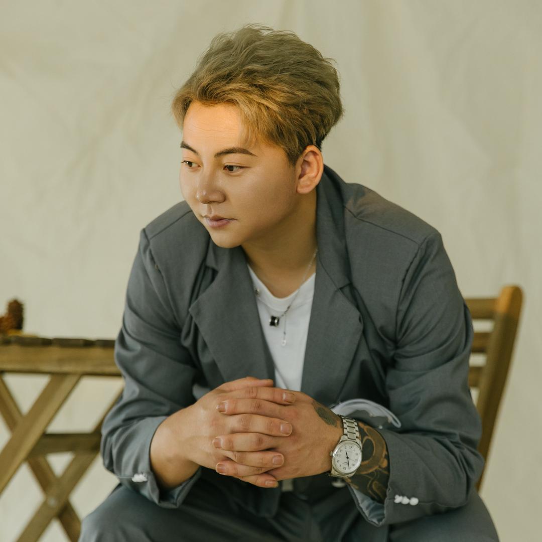 西安烫发～辛凯