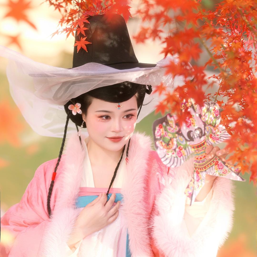 会拍照的化妆师姜姜（有盲盒写真）