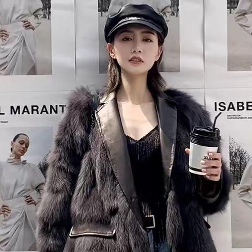 洛伊皮草派克服