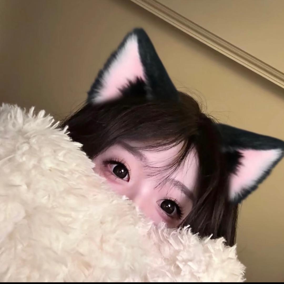 李佳洛