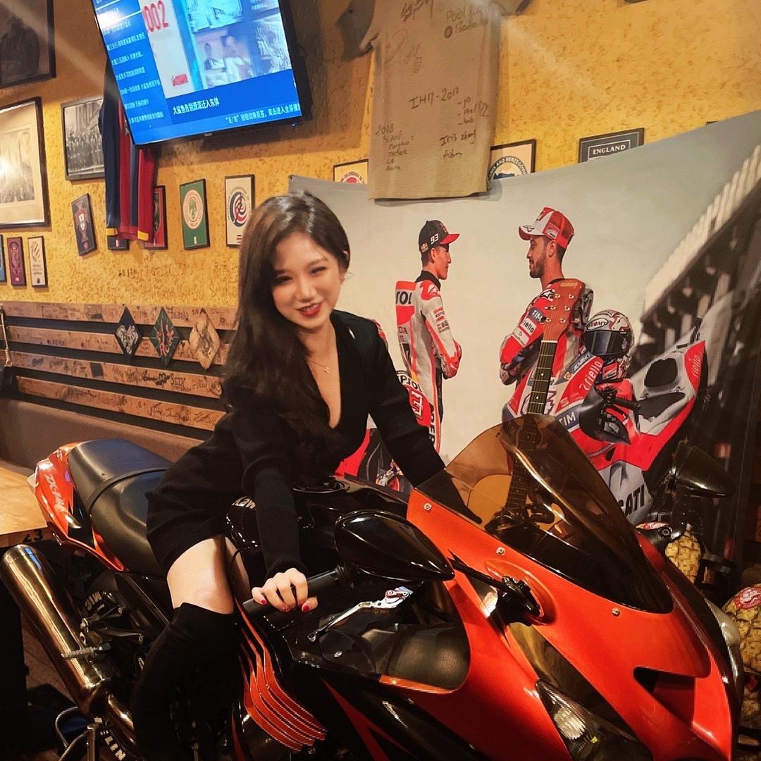 小笠原日料老板娘