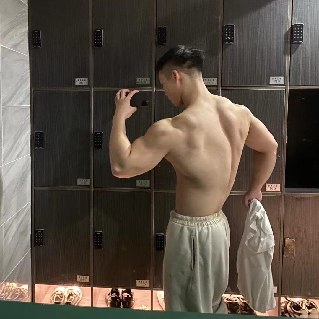 肌肌爆