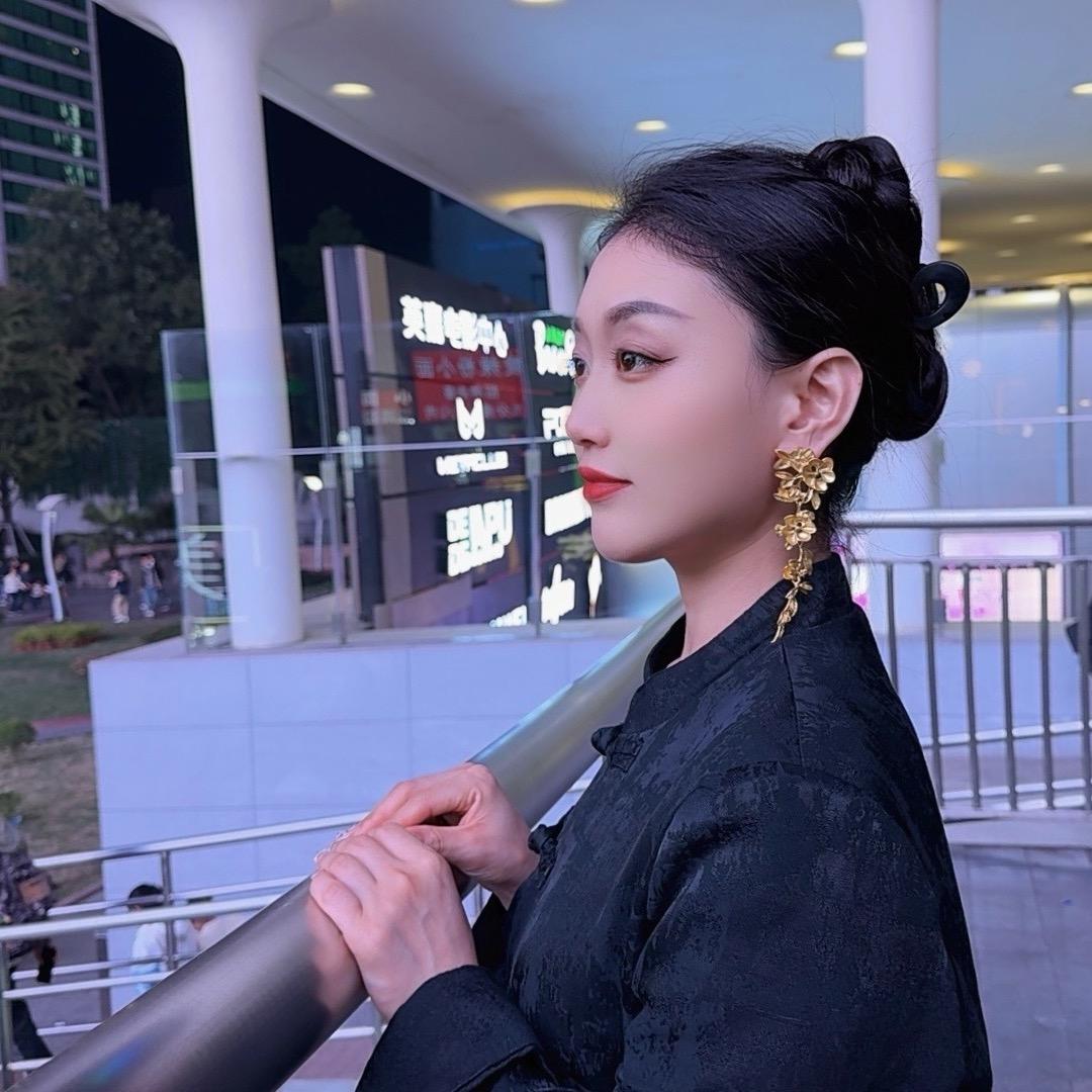 瑶瑶大可耐💕