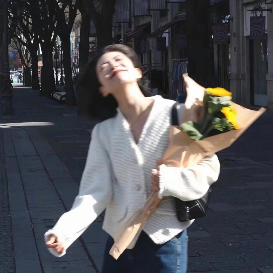 🌻 糕冷小美