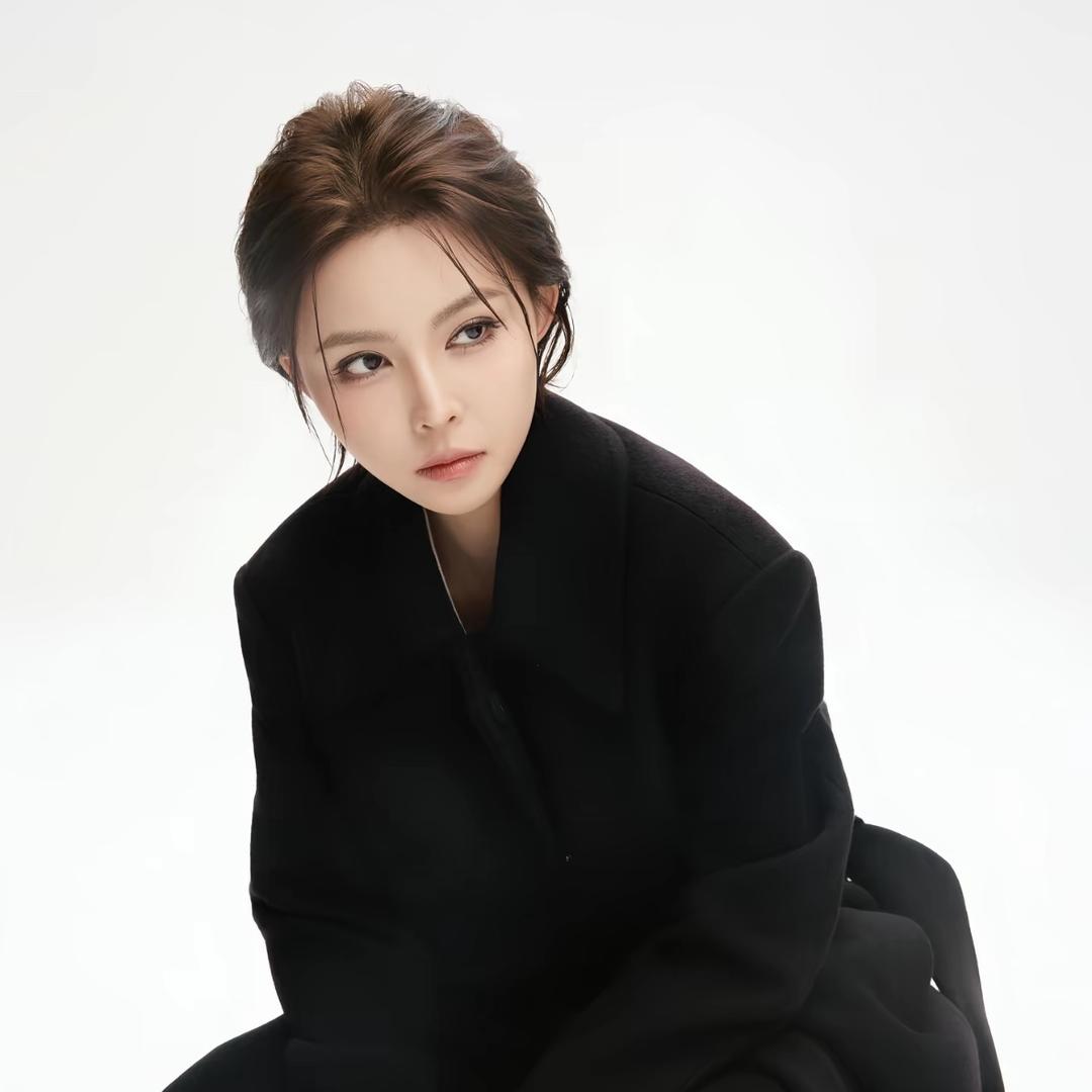 溶溶RONGRONG（高级穿搭）